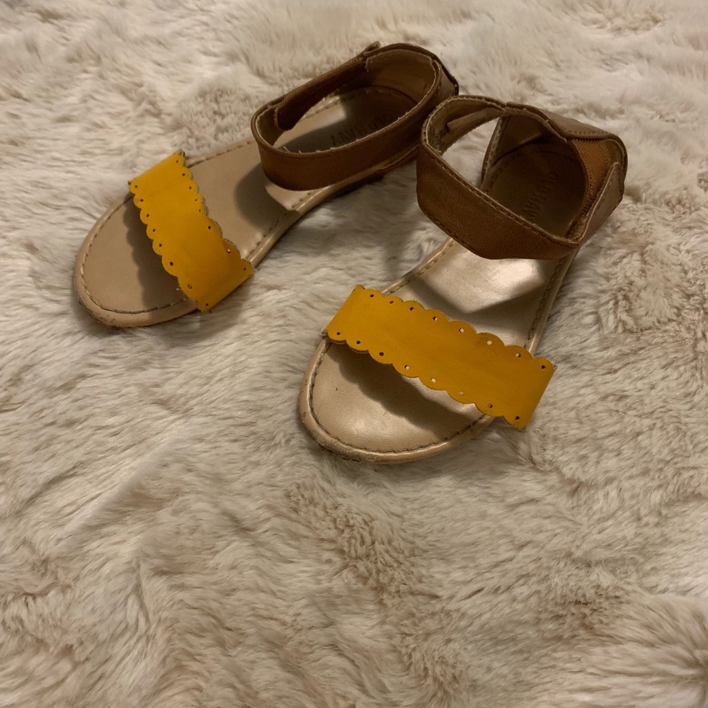 Old navy sandals